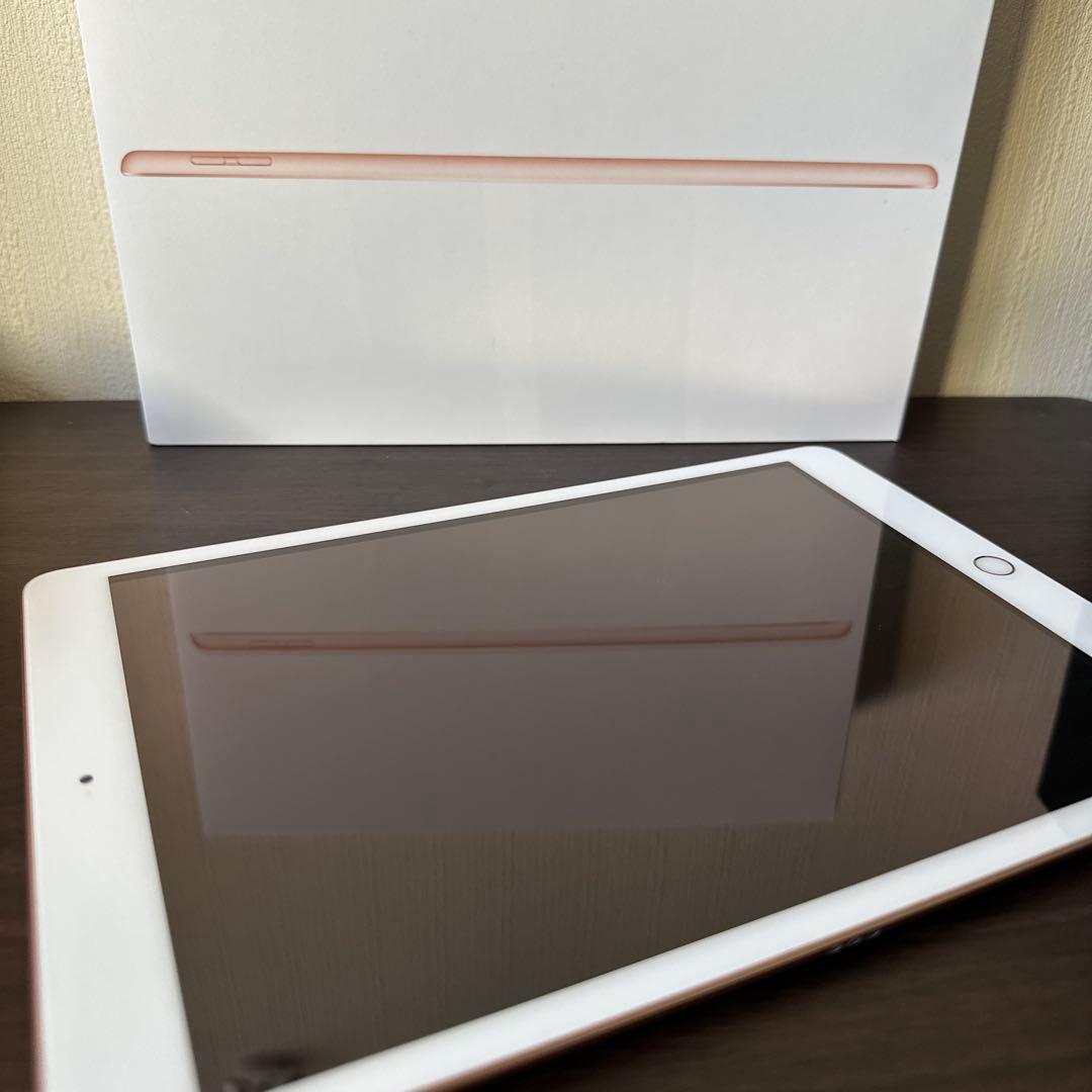 ipad 第8世代 32gb ローズゴールド ケースおまけ付き