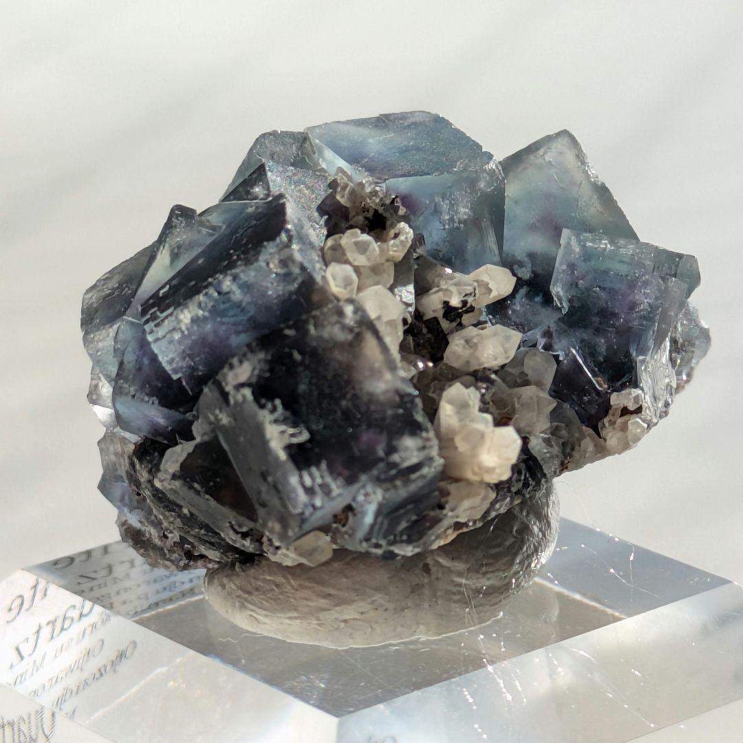 フローライト　クォーツ　オコルス　ナミビア産　鉱物　標本