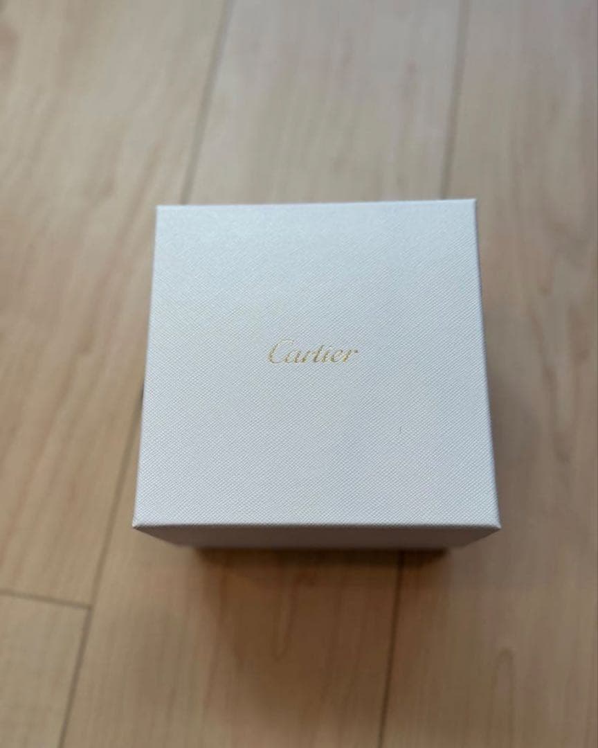 レアCartier ノベルティーキャンディボックス