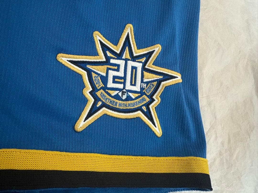 北海道日本ハムファイターズ　新庄剛志20周年記念ユニフォーム帽子セット