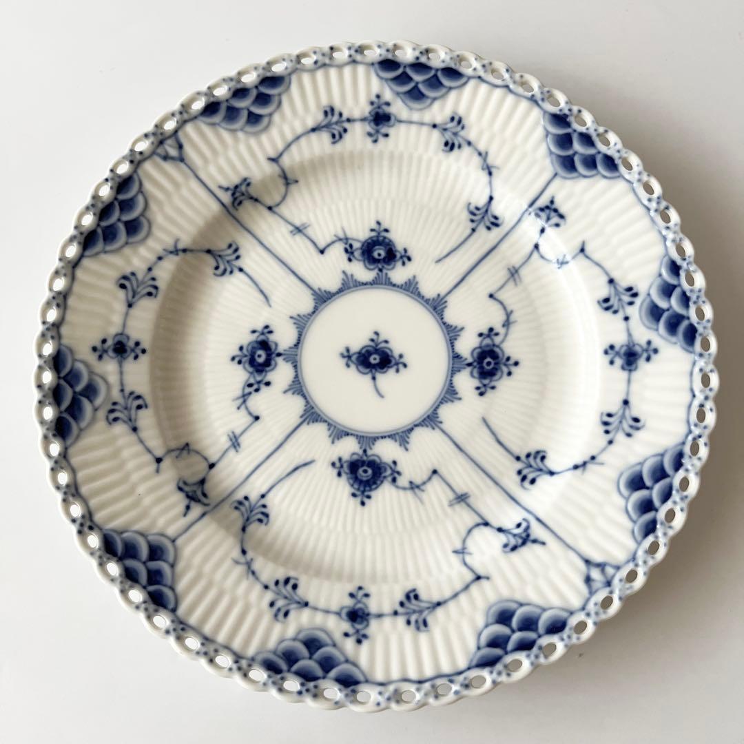 ロイヤルコペンハーゲン ブルーフルーテッド フルレース プレート2枚①
