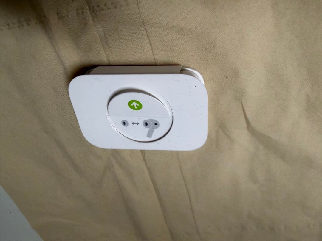 J*s様 金曜日までの期間出品　美品AirPodspro3