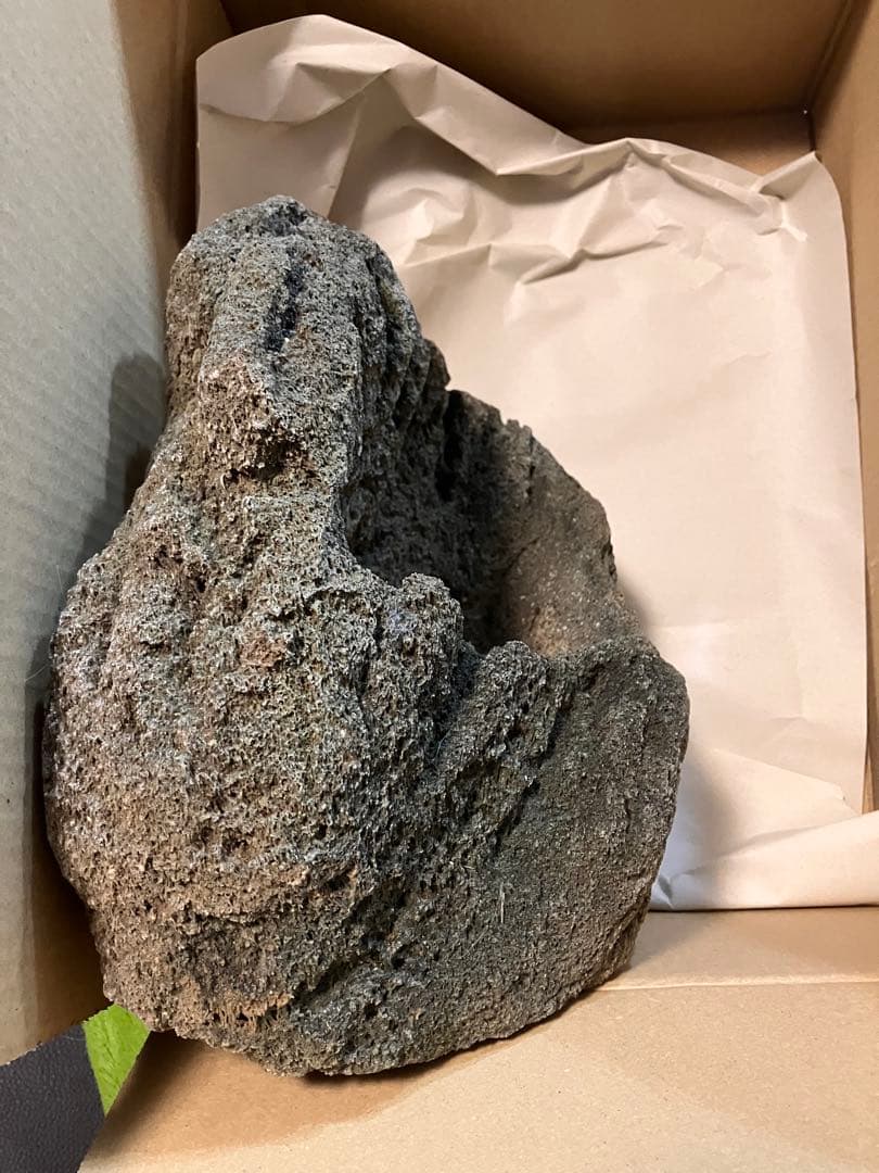 山渓鉢　希少　ガーデニング　苔　山野草　盆栽　多肉植物　テラリウム　溶岩石