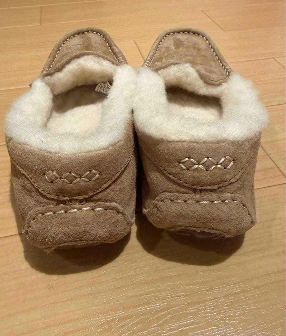 UGG モカシン Ansley レディース