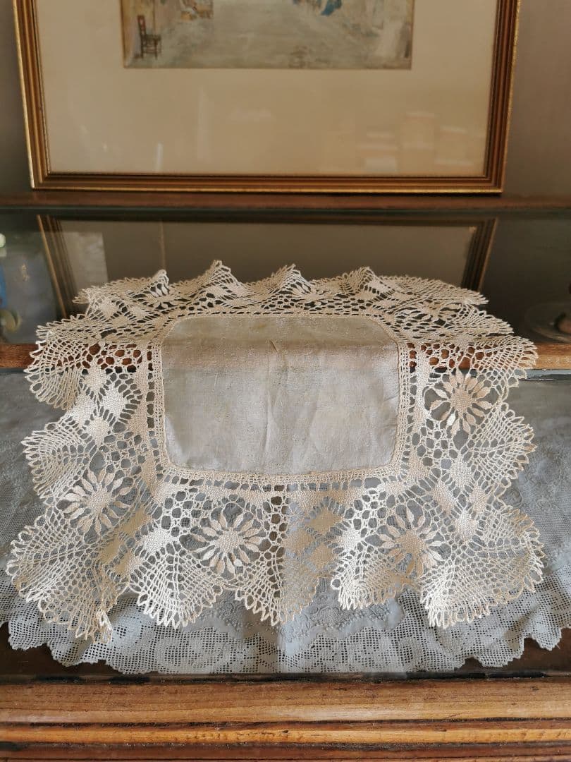 アンティークマルチーズレース フラワーボビン＆クロシェ編 シルク スクエアクロス