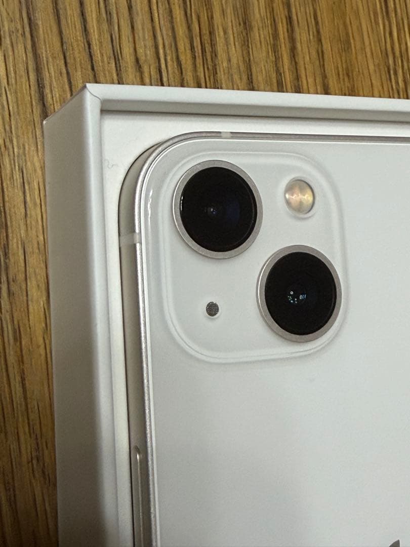 Apple iPhone 13本体【美品】