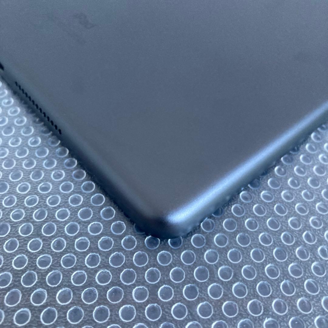 3025【早い者勝ち】iPad7 第7世代 32GB WIFIモデル☆