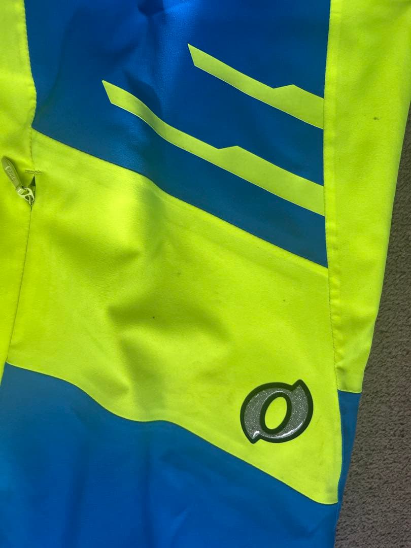 オンヨネ　サロモンワッペン付き　スキーウェア　上下セット　レディース　SS