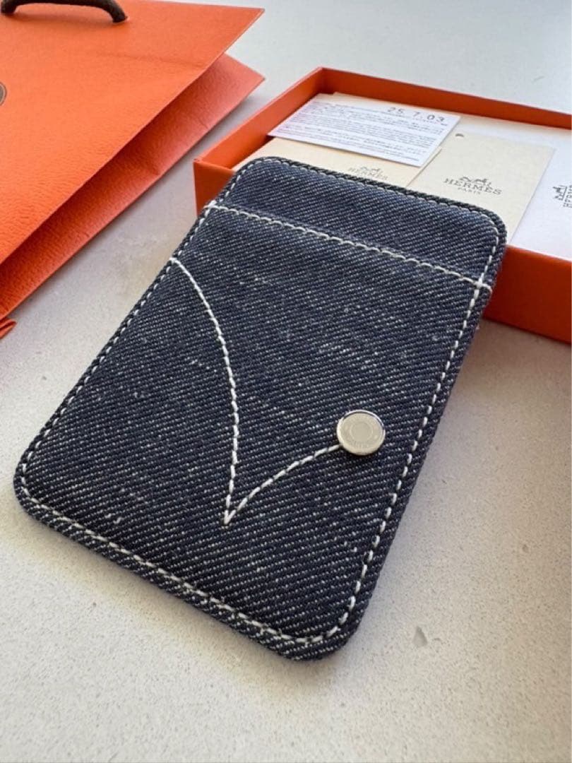 HERMES デニムカードケース ダークブルー　MagSafe エルメス