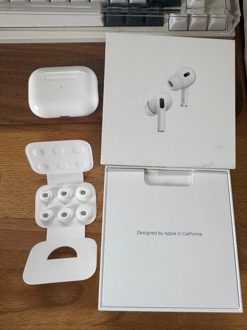 美品　Apple AirPods Pro 2代　usb c 本体