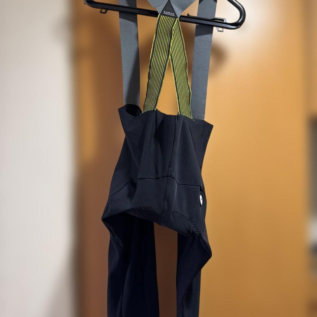 Assos TK23 GT C2ビブショーツ　メンズXLブラック