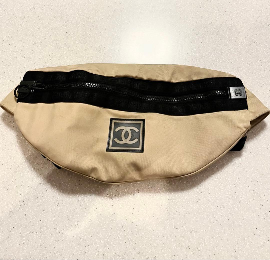 CHANEL ベージュ ウエストポーチ