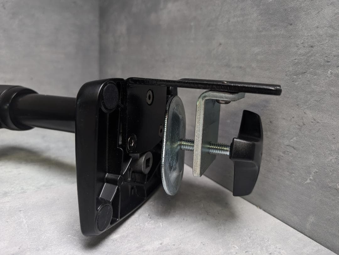 Amazonベーシック モニターアーム エルゴトロン／32インチ 11.3kg迄