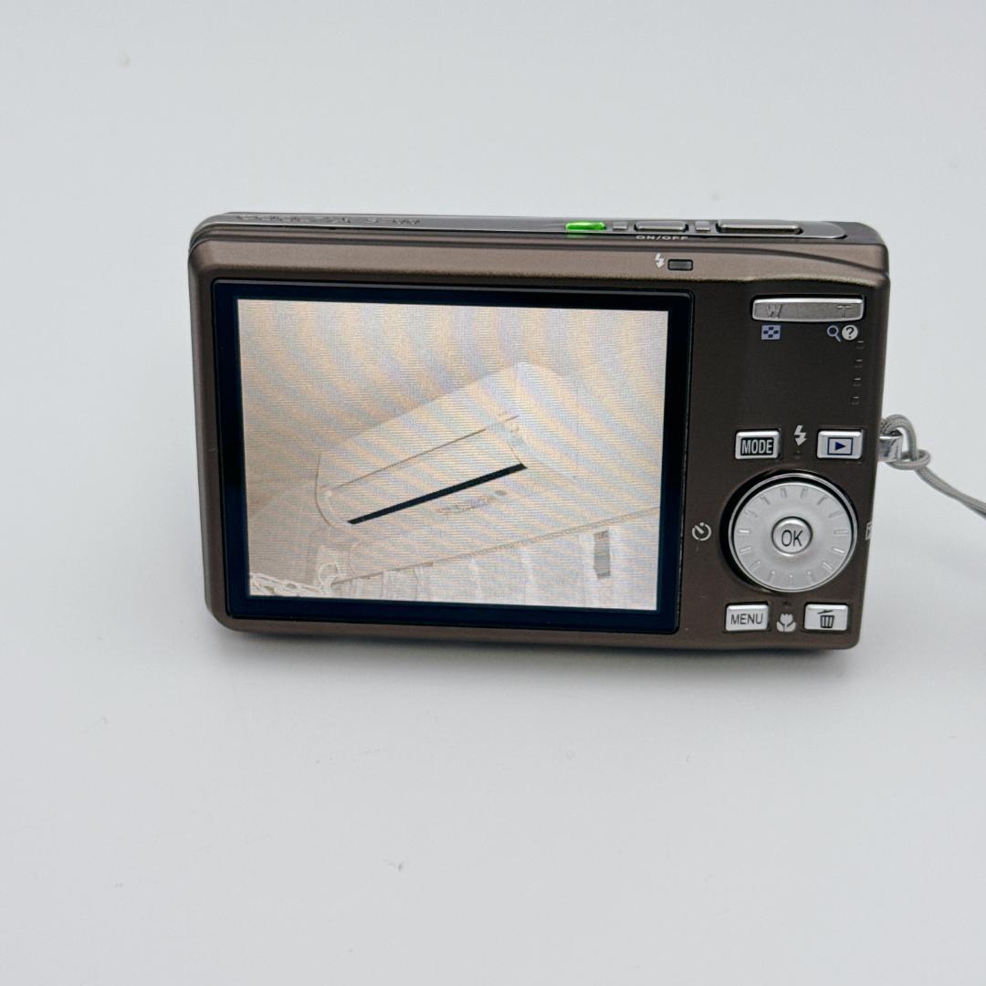 【美品】Nikon COOLPIX S700 デジタルカメラ ブロンズ