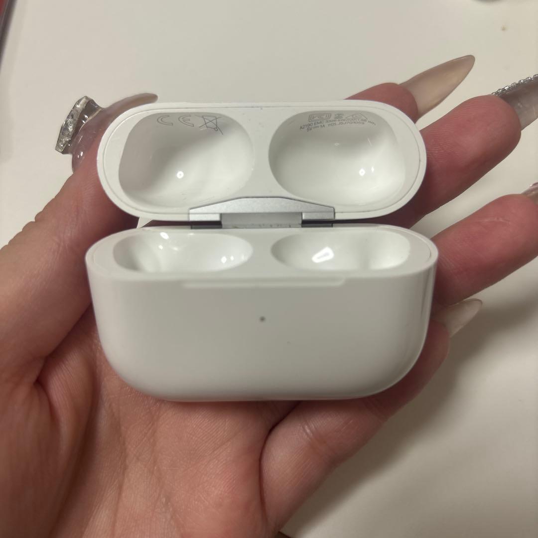 Apple AirPods Pro 正規品