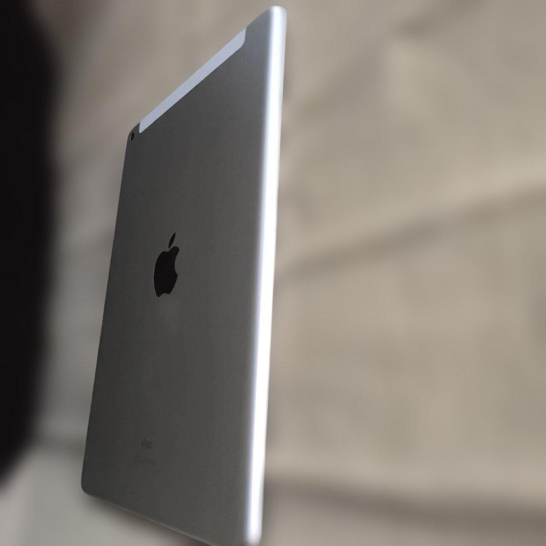 iPad 第9世代 Wi-Fi+Cellular 64GB 90％