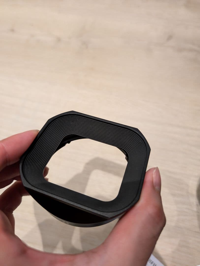 FUJIFILM XF33mmF1.4 R LM WR 純正フード付き