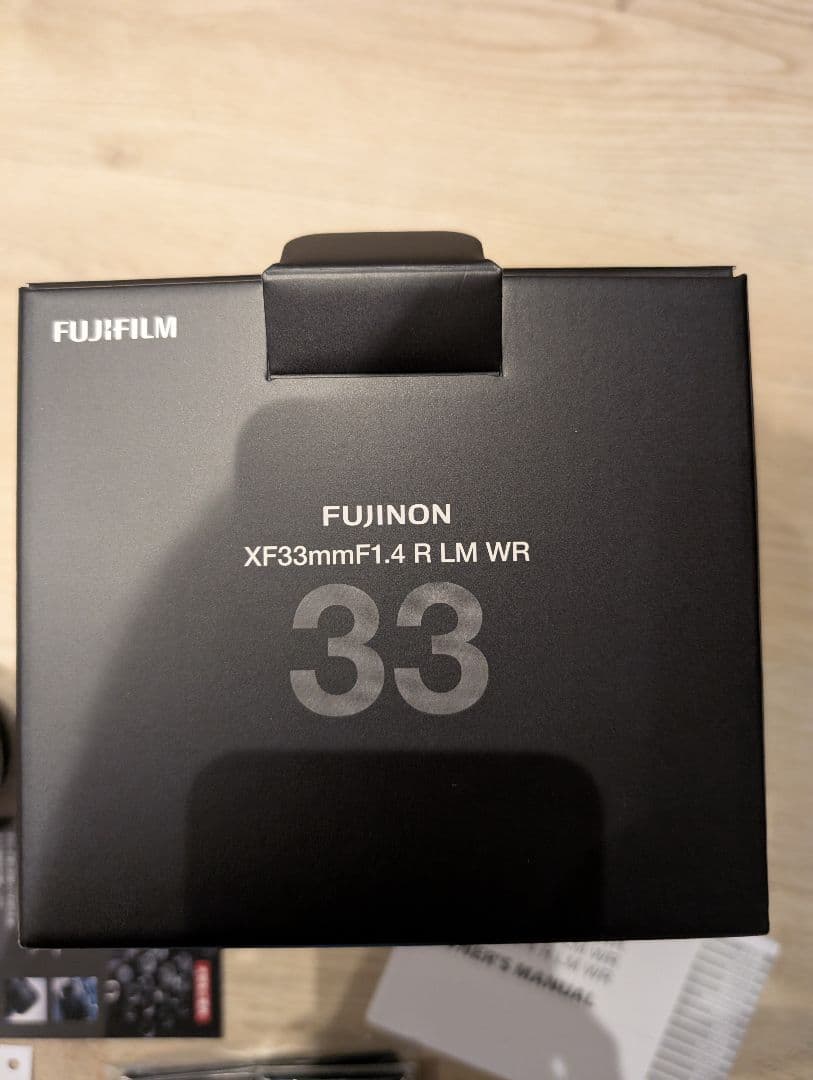 FUJIFILM XF33mmF1.4 R LM WR 純正フード付き