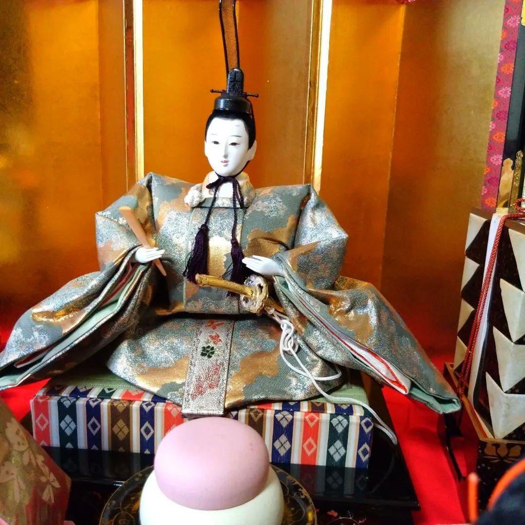 雛人形　七段飾り