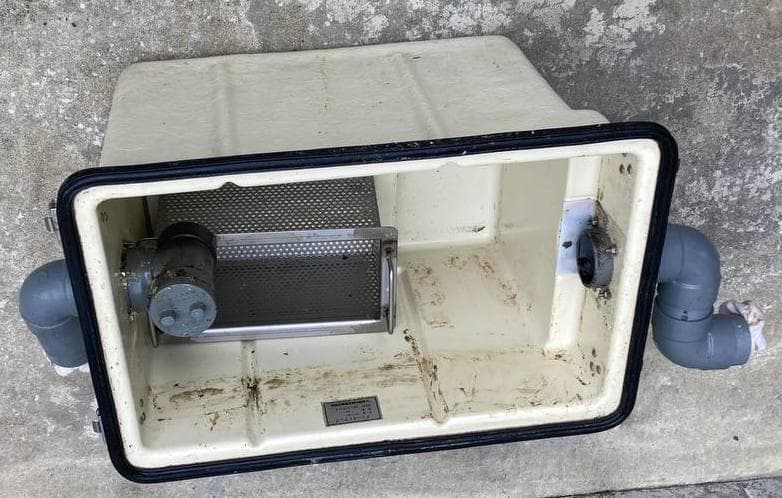 前澤化成工業 床置型 FRP製 グリーストラップ GT-30F TA2299