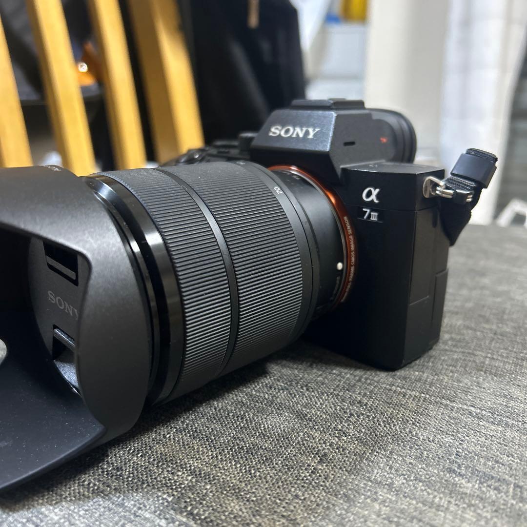 「美品」中古Sony α7III+ズームレンズキット(箱バッテリーsdカード付)