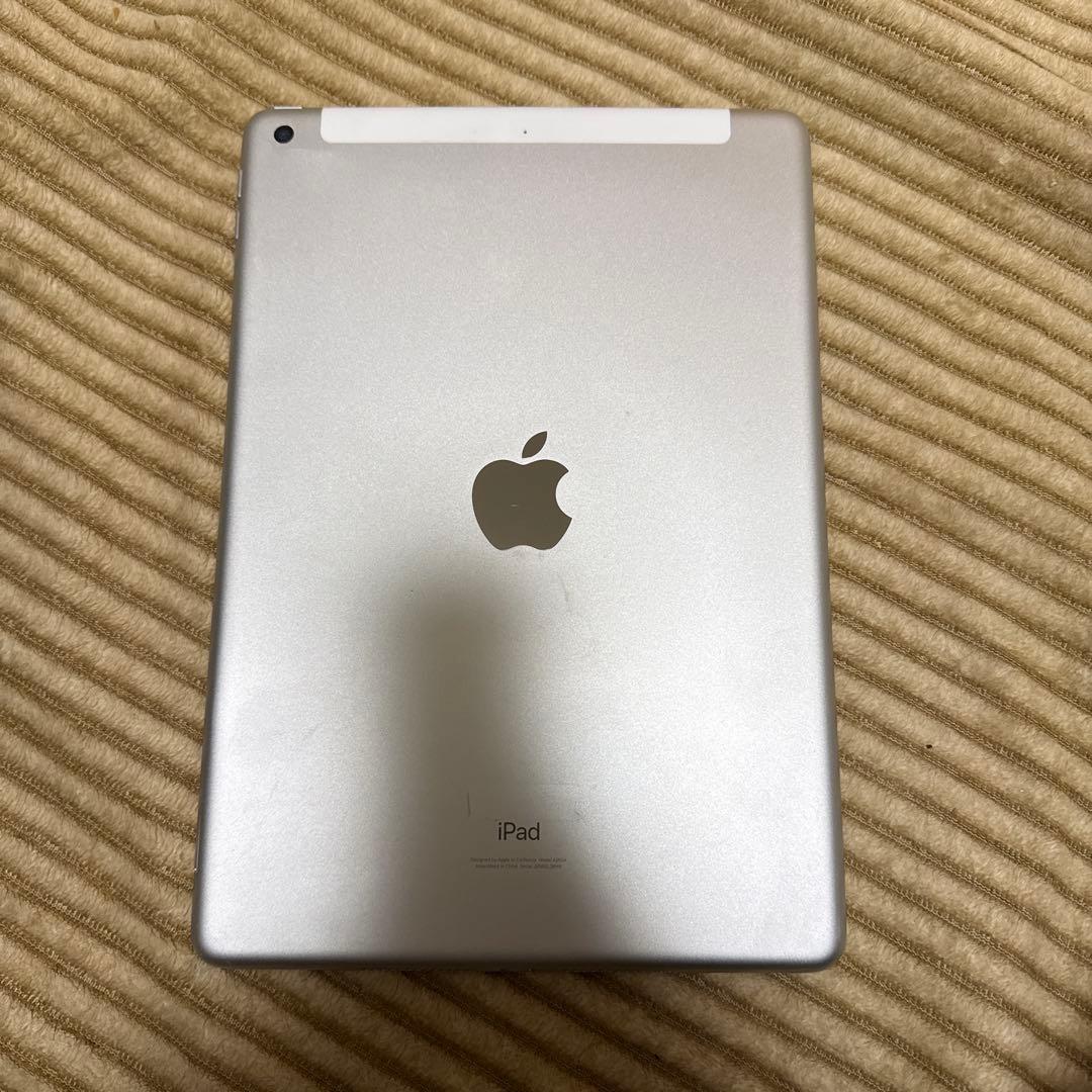 Apple iPad 10.2インチ シルバー 本体