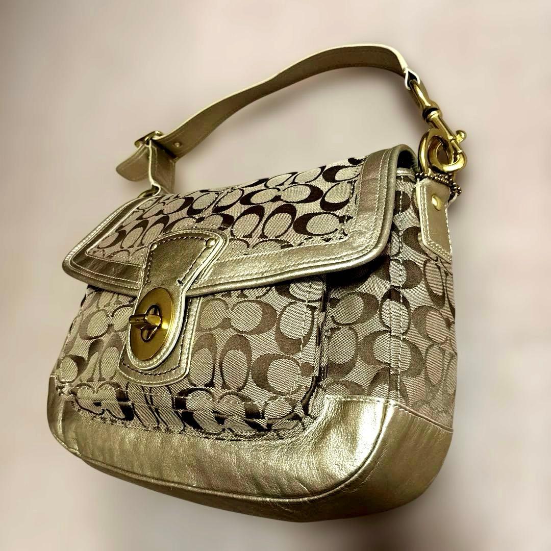 コーチ レガシーシグネチャーターンロック y2kショルダー　ゴールド/ベージュ