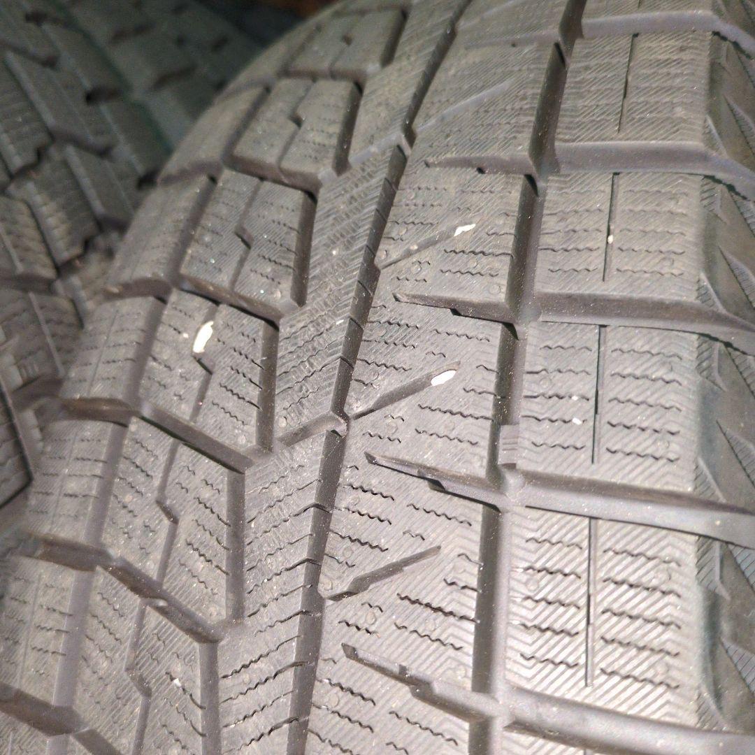 美品9分〜　2023年　60系プリウス　ヨコハマスタッドレス　195/60R17