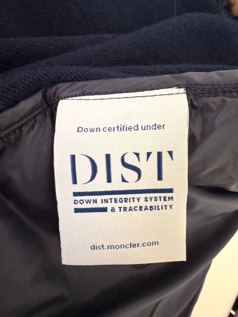 モンクレール　ニットダウンジャケット