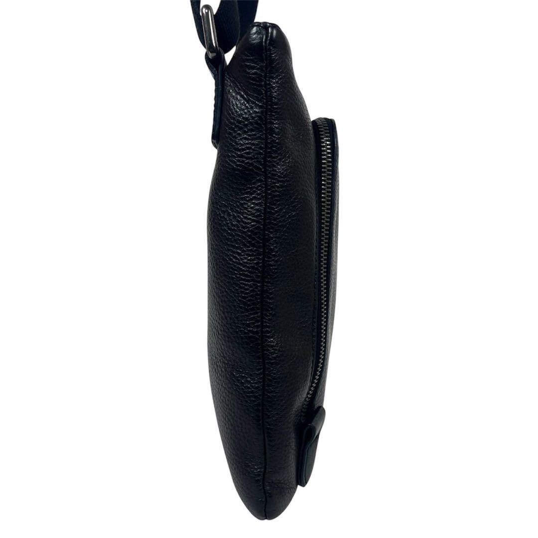 ドルチェアンドガッバーナ　D&G ショルダーバッグ　ロゴプレート　レザー　極美品