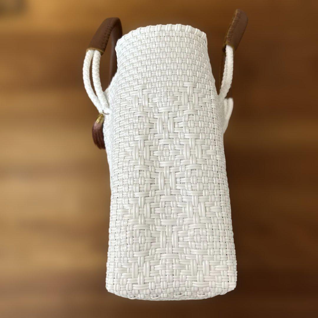 美品　Woven かごバッグ メルカドバッグ　ホワイト