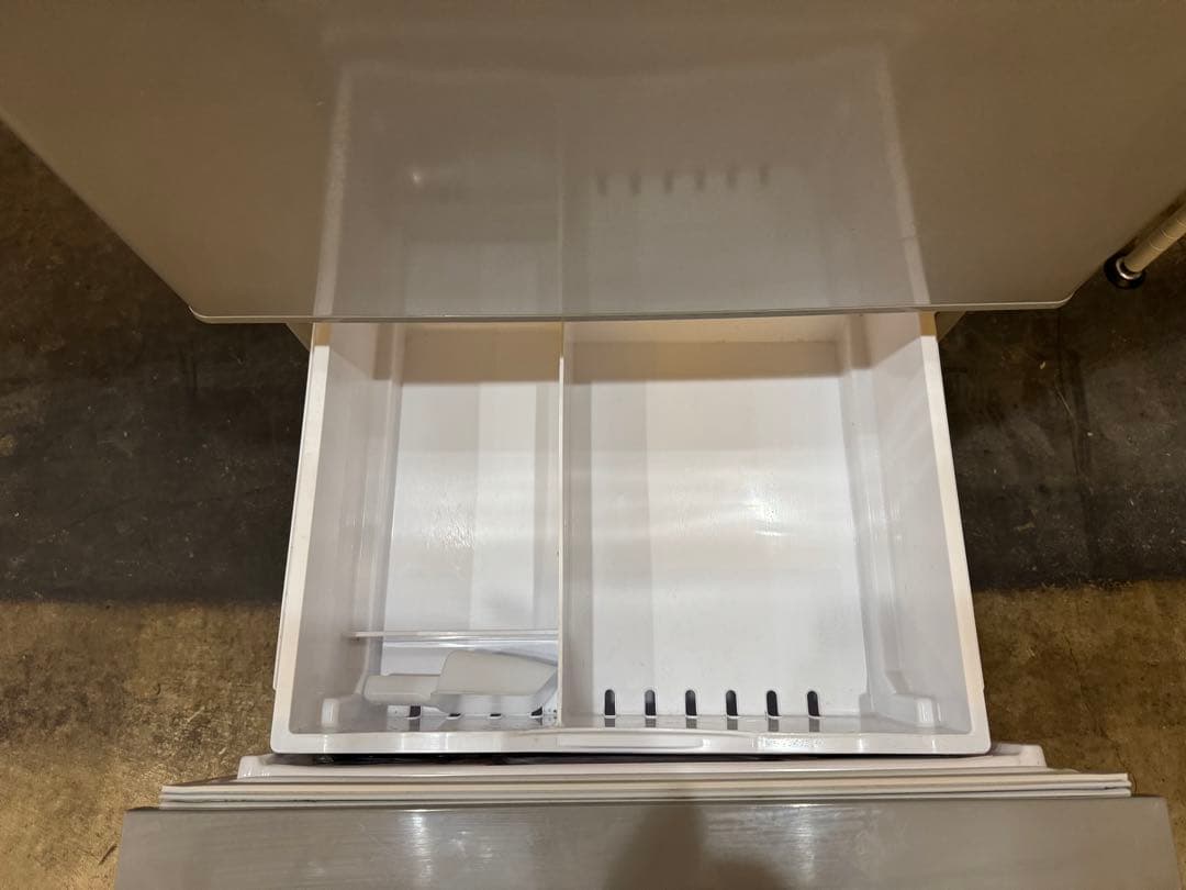 C04★2016年製★日立　冷蔵庫　300L 3ドア　自動製氷機能　洗濯機