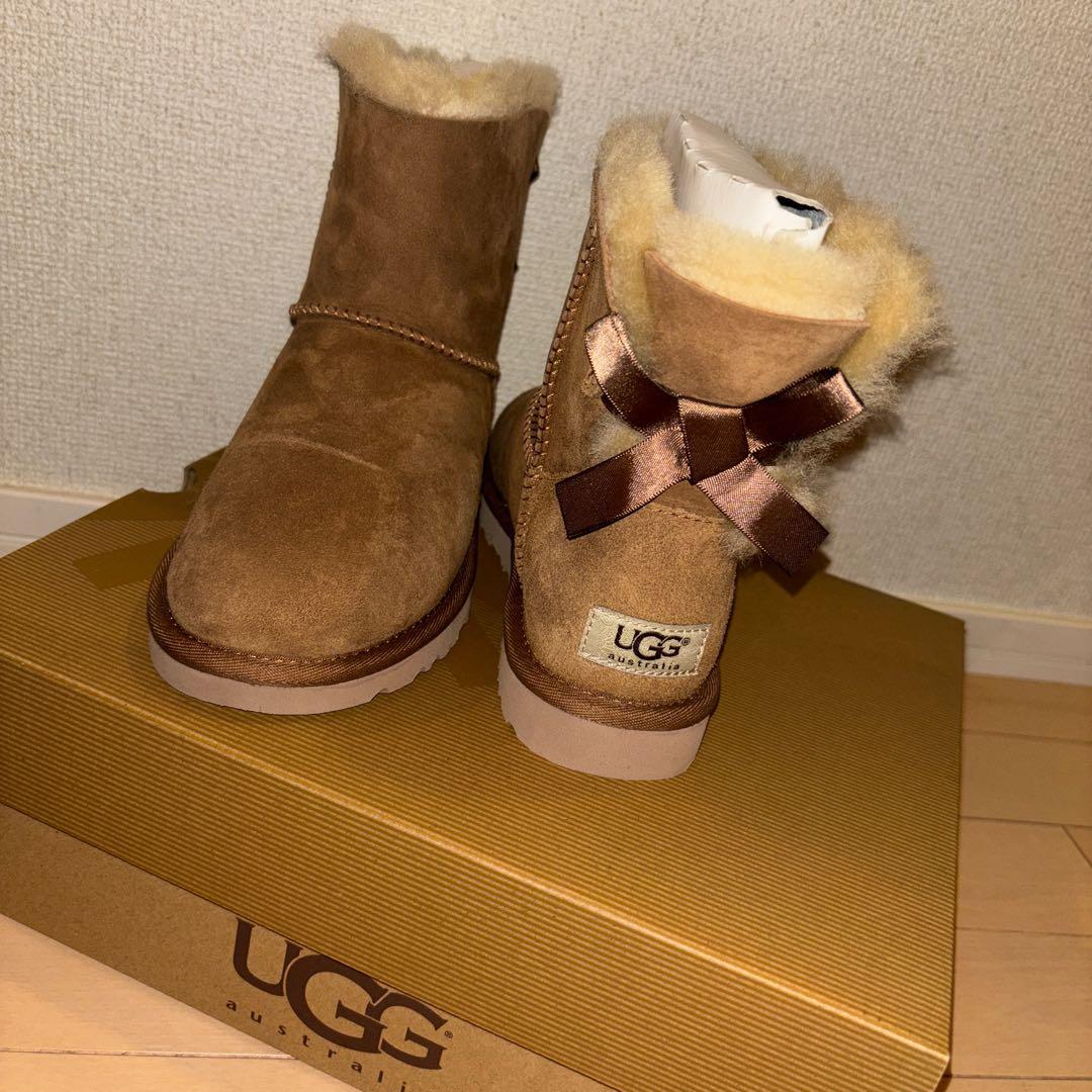 S*1様 UGG ブラウン ムートンブーツ リボン付き