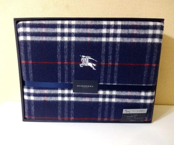 【未使用】BURBERRY ノバチェックホースロゴ　高級ウール100％　毛布