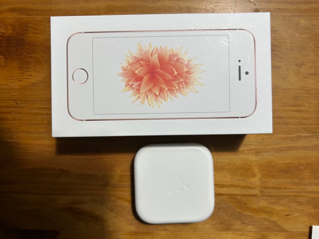 ハ*ナ様 Apple iPhone SE ローズゴールド 本体　128GB