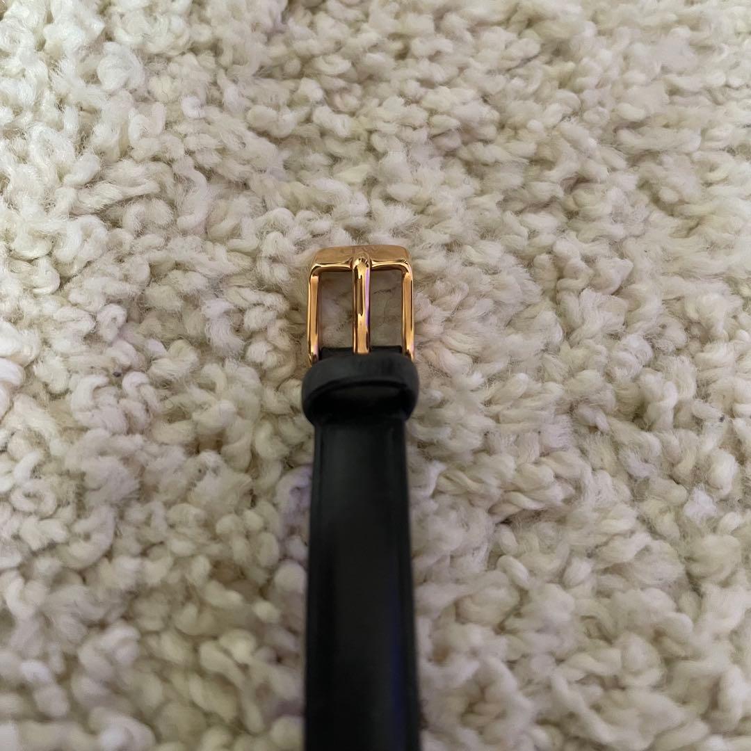 Daniel Wellington スクウェアウォッチ　腕時計　レディース　黒