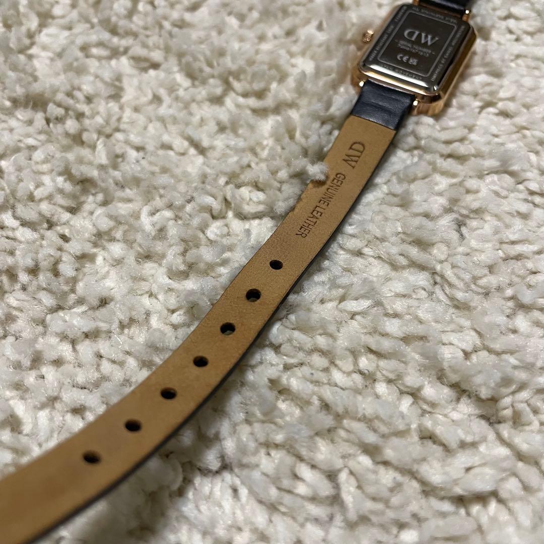 Daniel Wellington スクウェアウォッチ　腕時計　レディース　黒