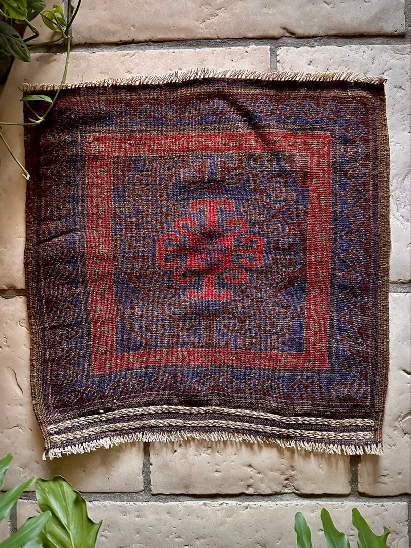 トライバルラグ　ヴィンテージラグ　バルーチ族　アフガン　ミニラグ　プリミティブ