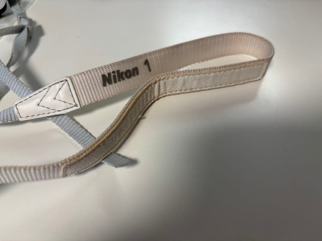 NIKON1 J1 ズームレンズキット　ホワイト