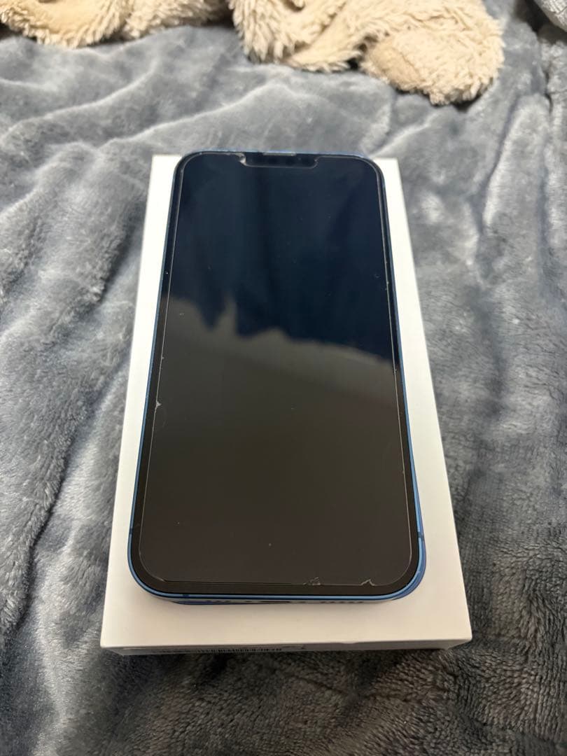 しづ　iPhone13 128gb ブルー