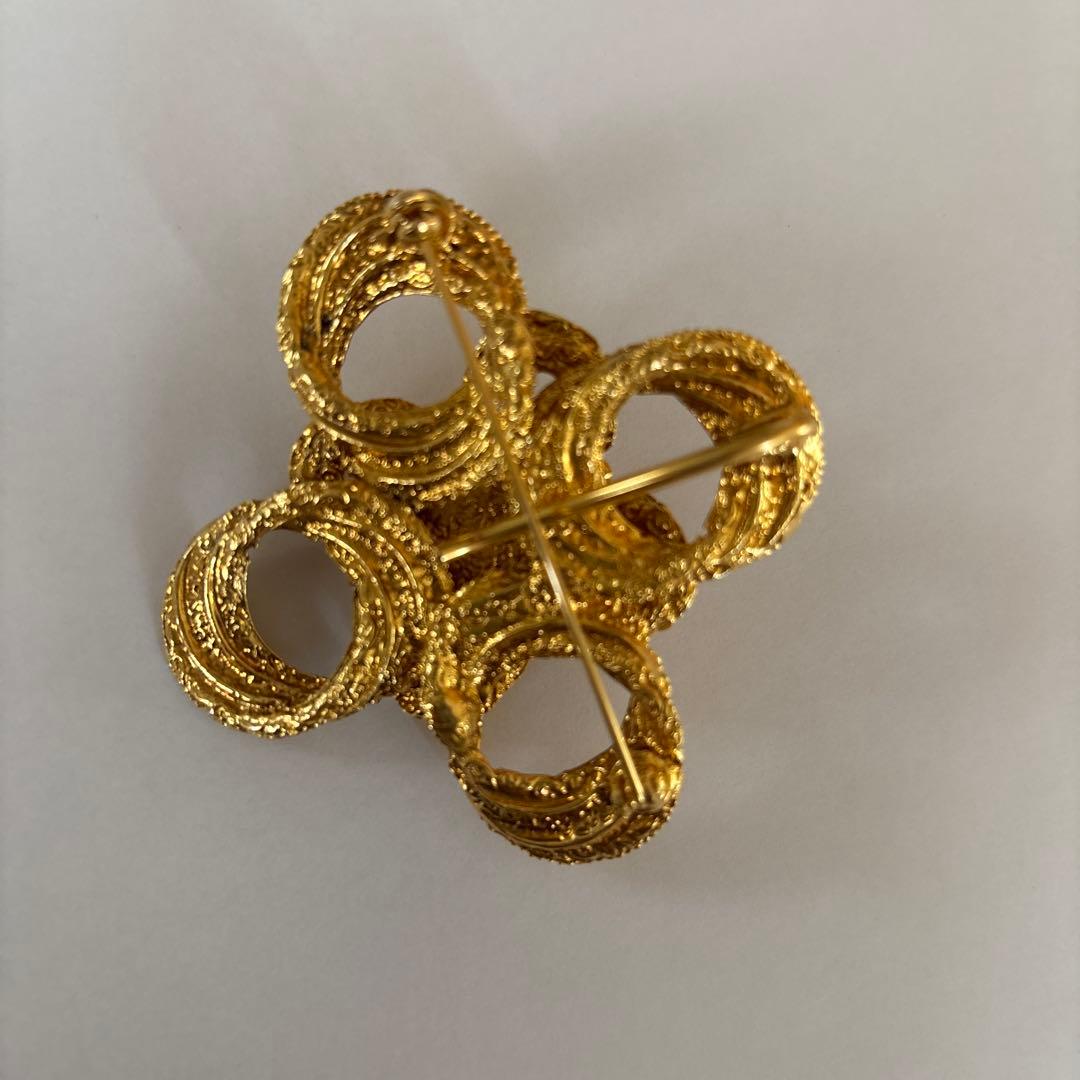 イヴサンローランブローチYves Saint Laurent YSLヴィンテージ