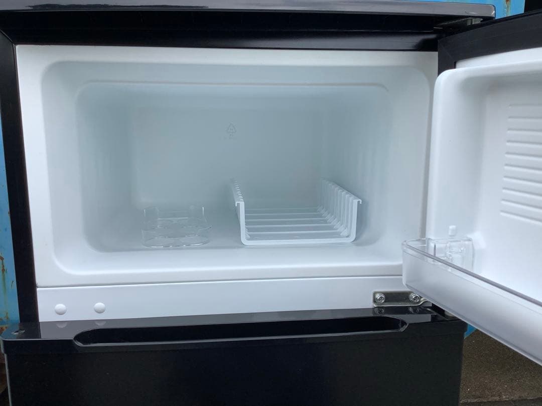 【高年式】comfee 2ドア冷蔵庫 RCT90BL(E) 90L 23年製 黒