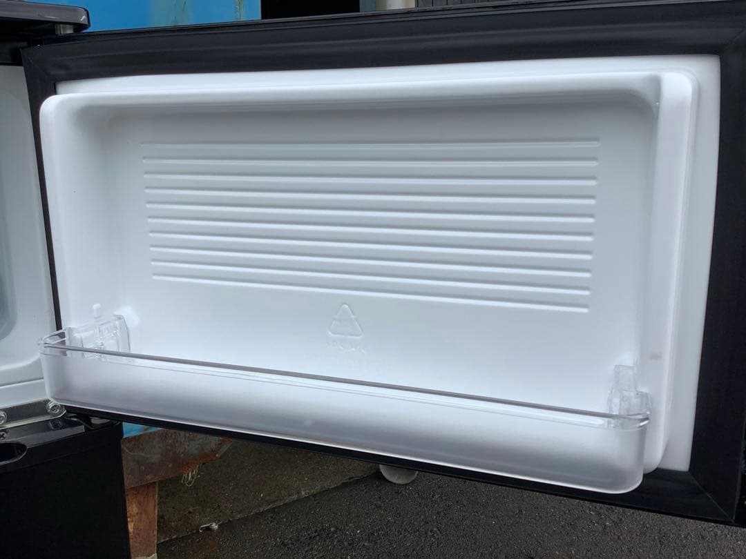 【高年式】comfee 2ドア冷蔵庫 RCT90BL(E) 90L 23年製 黒