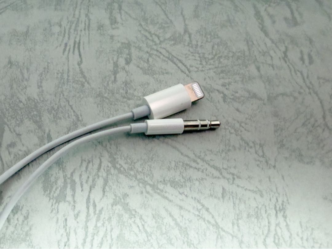 AirPods Max Lightning（第一世代） 別売有線ケーブル付き！