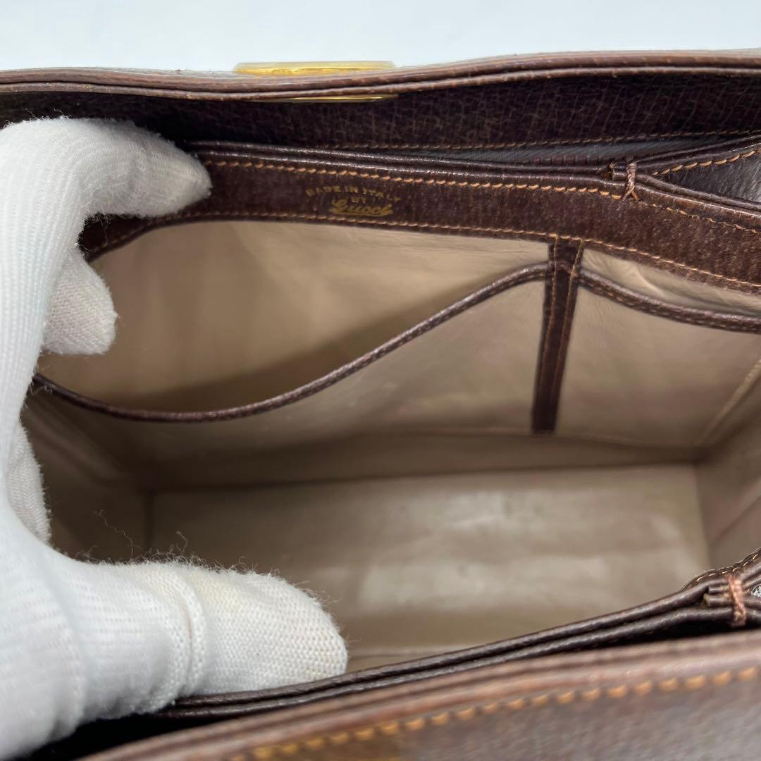 GUCCI ワンショルダーバッグ 肩掛け ターンロック ゴールド金具 レザー 茶