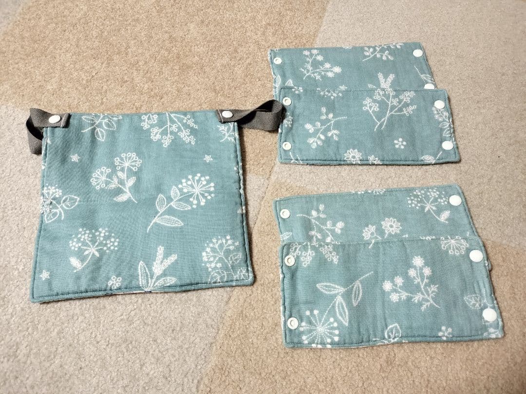 ベビービョルン　抱っこ紐　ハーモニー　グレー