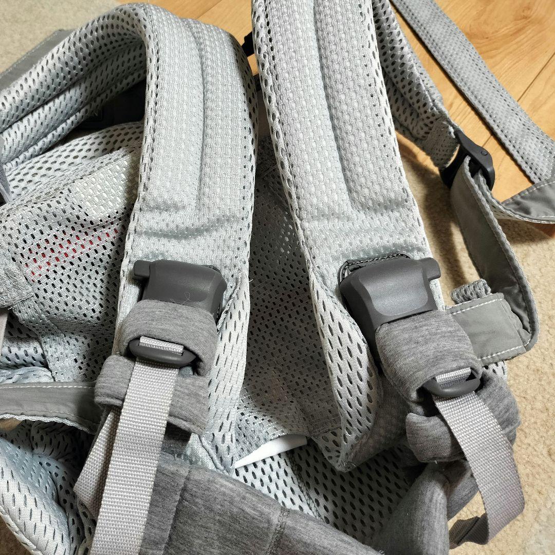 ベビービョルン　抱っこ紐　ハーモニー　グレー