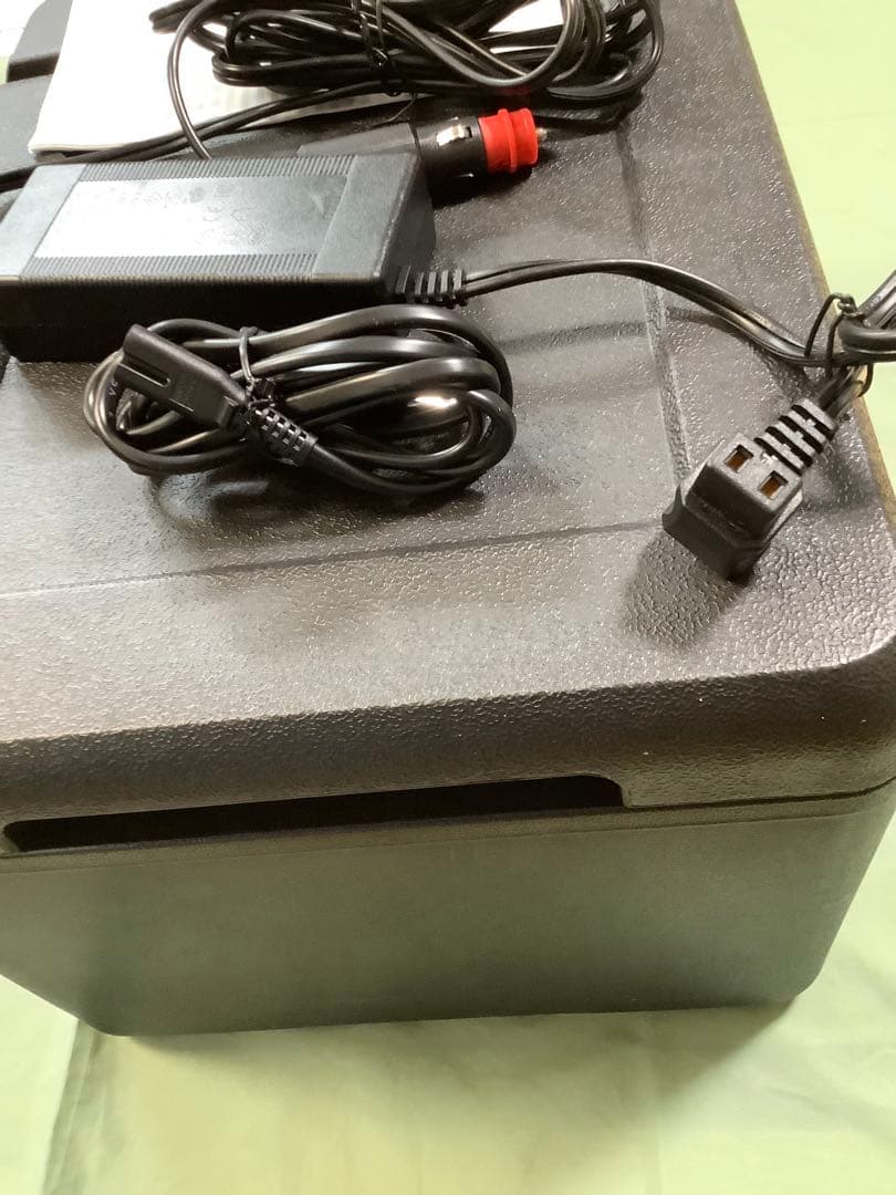 VERSOS 車載用冷蔵冷凍庫 VS-CB009 ブラック