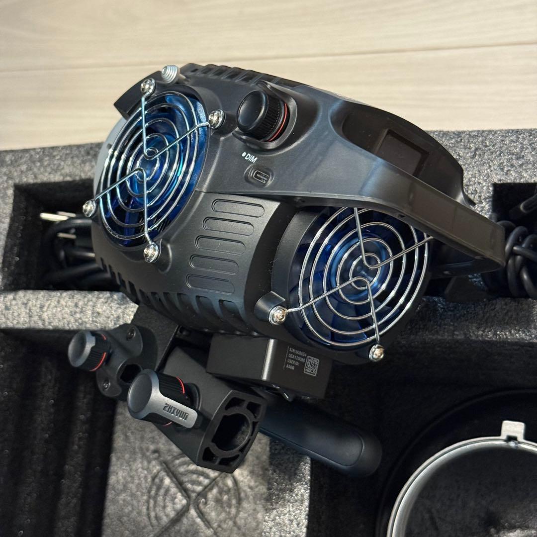 【セット】Zhiyun MOLUS B200 COBライト