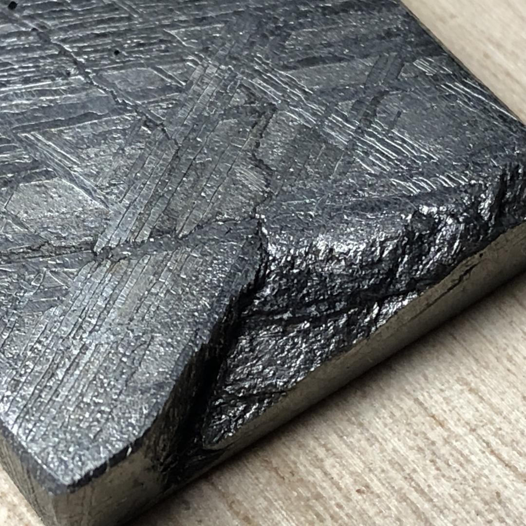 ムオニオナルスタ隕石　メッキ処理済み　　 鉄隕石　重さ約37ｇ